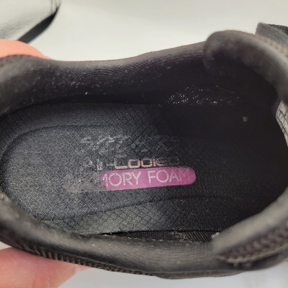 Skechers Black Lite-Weight Memory Foam Sneakers Sz 8 - Picture 10 of 10
